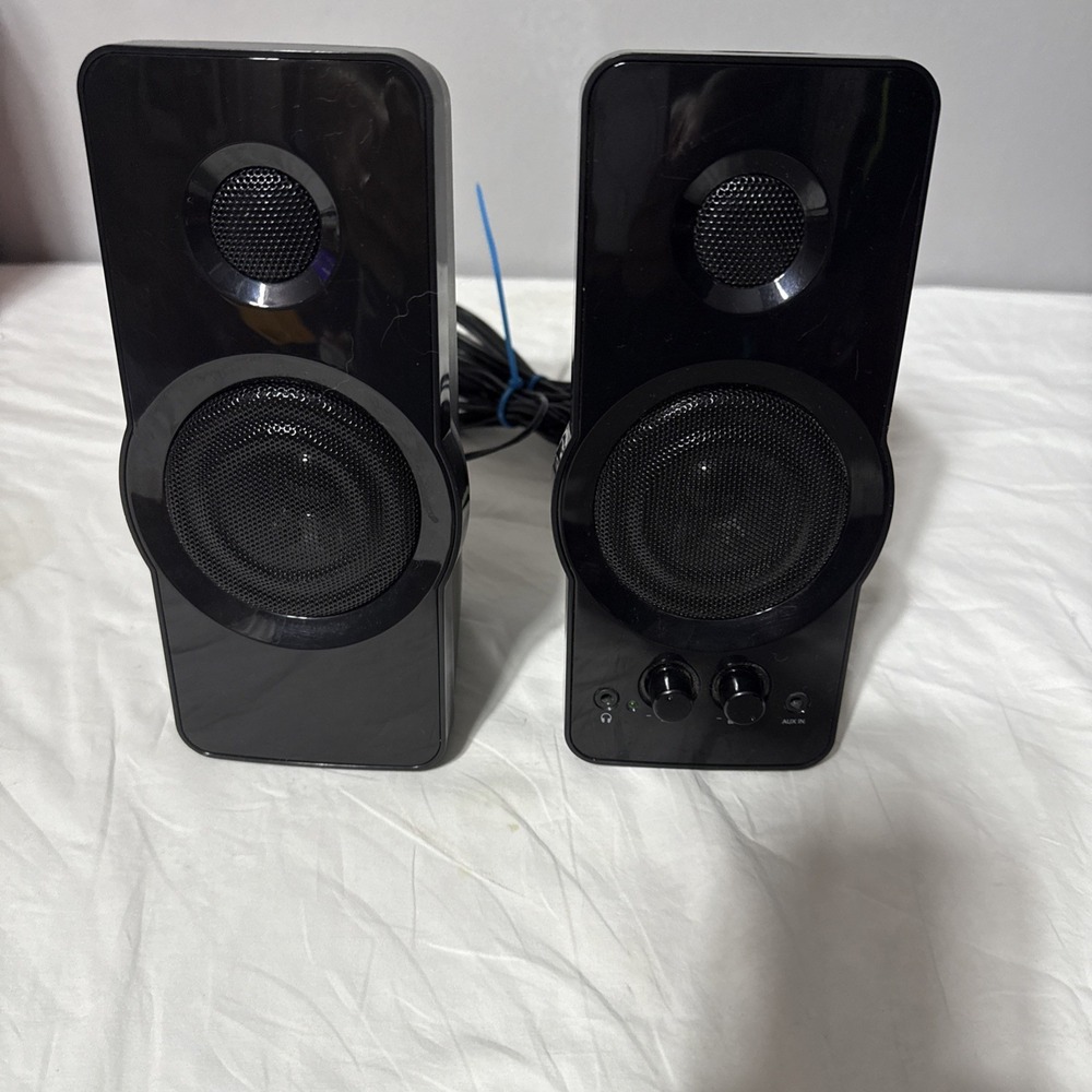 Blackweb Multimedia/Computer‎ Speakers - 3.5mm Aux Input - Model BWA15HO110